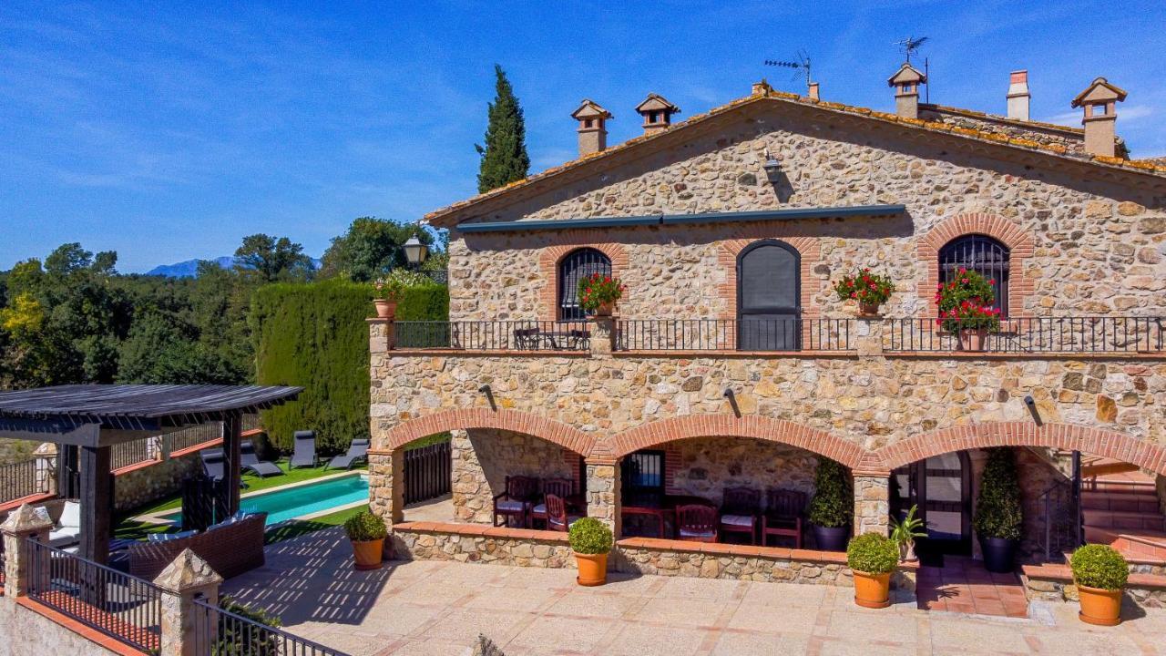 Cal Bisbe, Your Rural Holiday Home Capmany Bagian luar foto