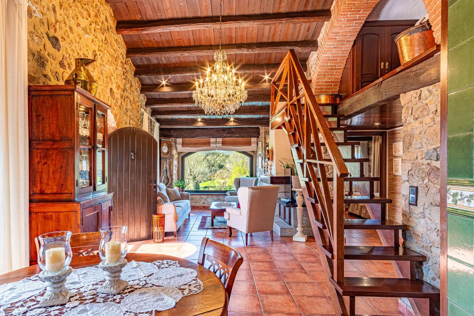 Cal Bisbe, Your Rural Holiday Home Capmany Bagian luar foto
